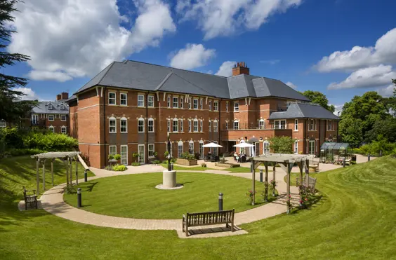 Thirlestaine Park Care Home - An outside view of the home