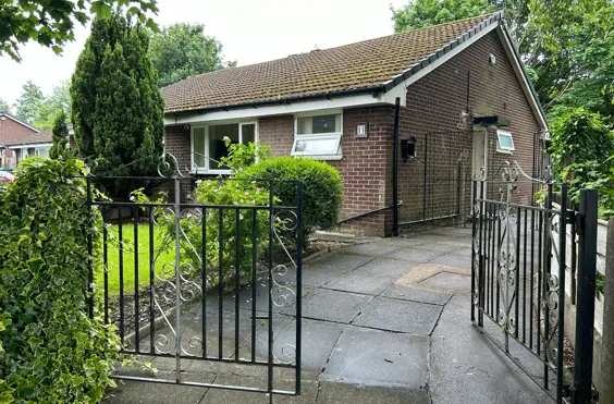 14 Thornholme Close - An outside view of the home