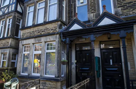 16 Spring Mount Harrogate - An outside view of the home