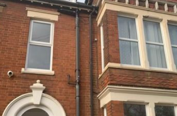 St Georges House - An outside view of the home