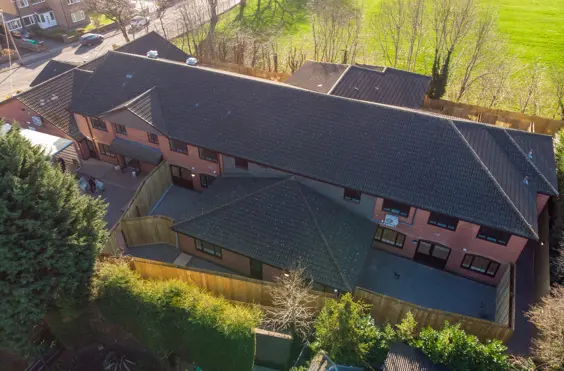 Thistle Lodge Robins Wood Road - An outside view of the home