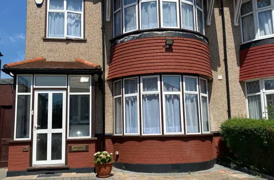 18 Argyle Road - An outside view of the home
