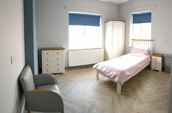 Apple Blossom House - Photo of a typical bedroom