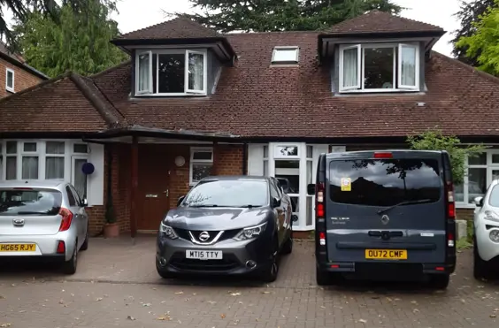 Roy Kinnear House - An outside view of the home