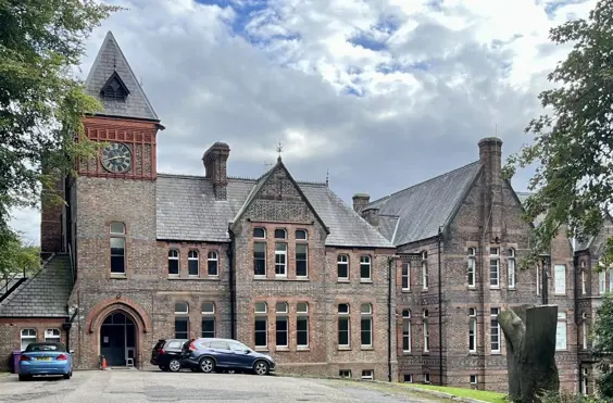 Woolton Acre Retirement Living - An outside view of the home