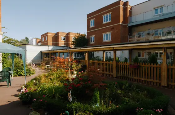 Lynwood Care Centre - An outside view of the home