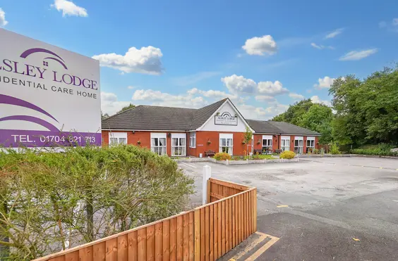 Alsley Lodge - An outside view of the home