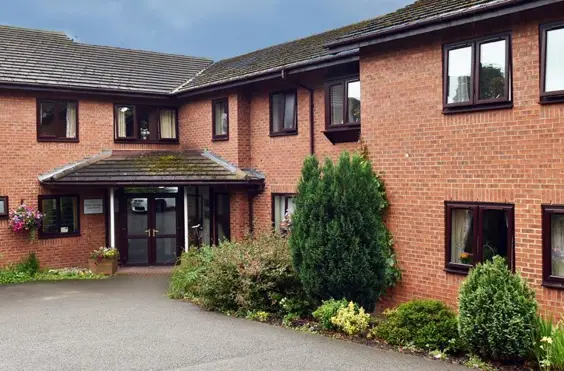 Pelton Grange Care Home - An outside view of the home