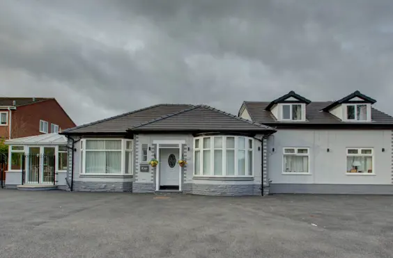 Grove Lodge Care Home - An outside view of the home