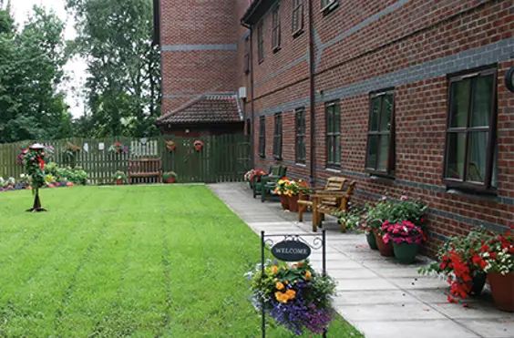 Westleigh Lodge - An outside view of the home