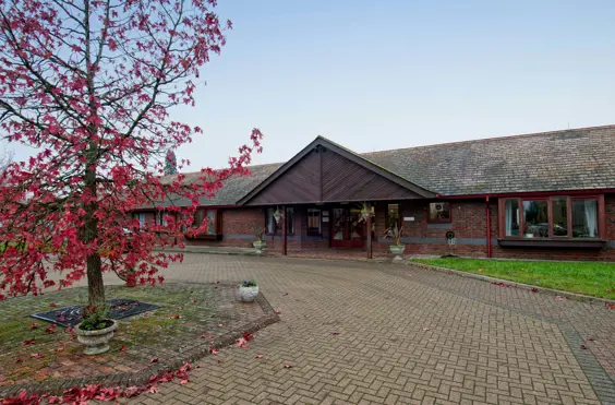 Broadwater Lodge - An outside view of the home