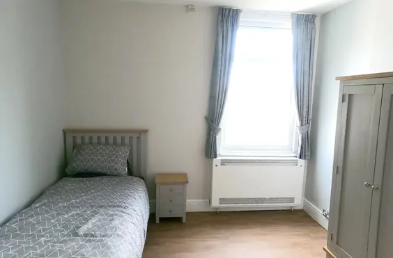 50 Burton Road - Photo of a typical bedroom