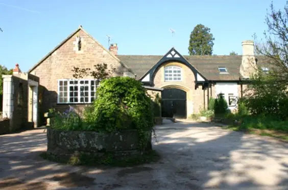 Hunters Lodge - An outside view of the home