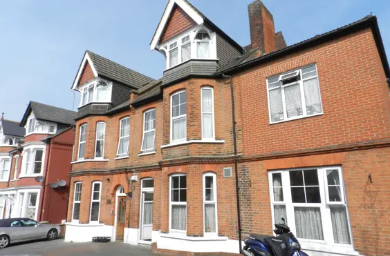 Elm Park Lodge - An outside view of the home