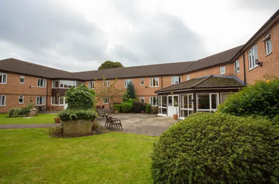 Courtland Lodge - An outside view of the home