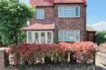 Ambleside Lodge - London - An outside view of the home
